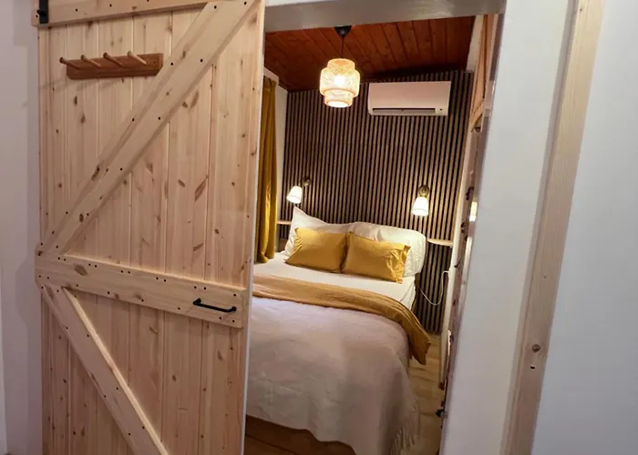 By The アパート バラトンウドヴァリ